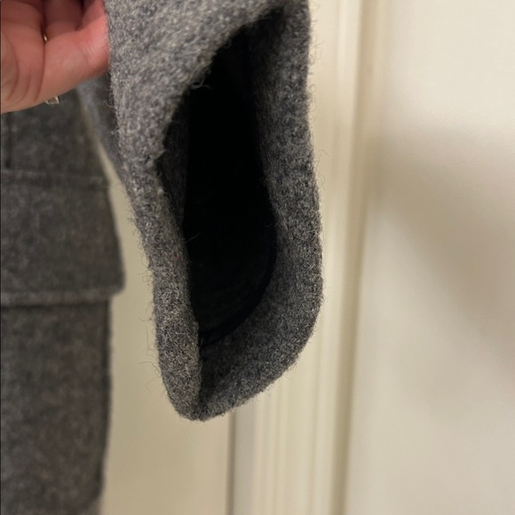 L.L. Bean Women's Gray Bellandi 100% Italian Wool Coat Size Large - Picture 5 of 13